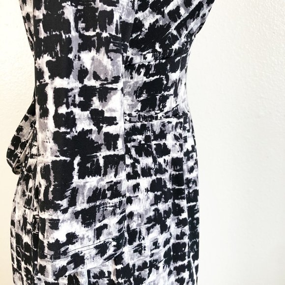 BCBGMaxAzria Petite Black White Gray Brush Stroke Surplice Faux Wrap Dress - Picture 6 of 13